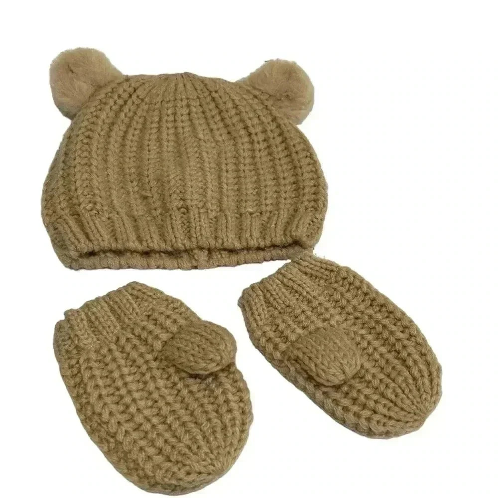 Old Navy Hat & gloves